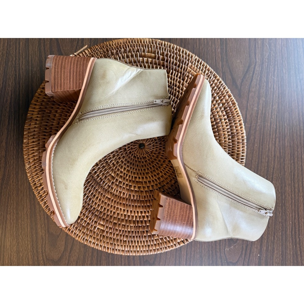 Korks Beige Leather Ankle Boots Block Heel Side Zip Lug Sole Booties Women - Picture 8 of 11